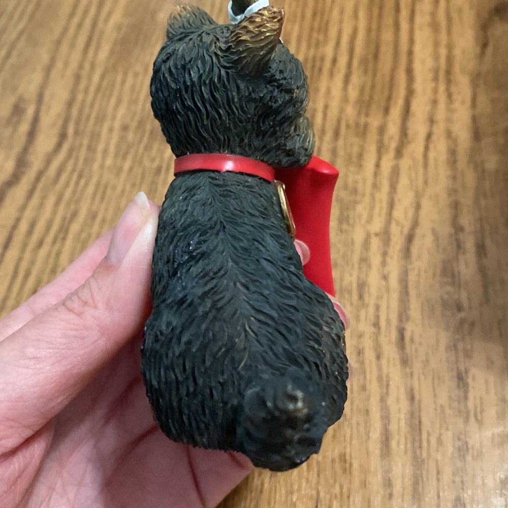 “Pennant-Winning Pup” Furry Best Phillies Fan collection - Picture 7 of 8